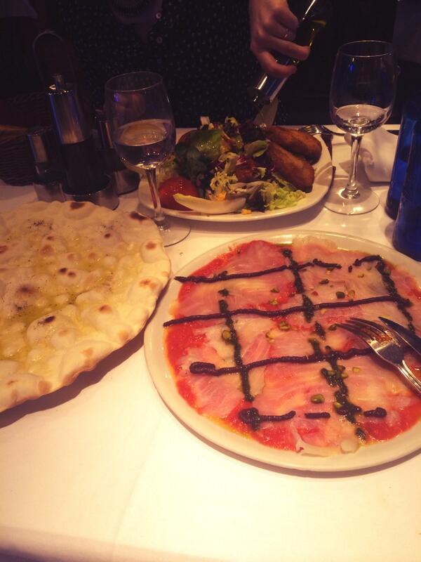 pabtor2's tweet photo. Poca comida y tal @Cris_Lasheras http://t.co/tUZcRXz0Cz