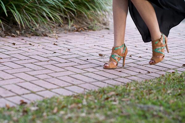 luxedge's tweet image. Sneak peak at my next outfit post featuring my beloved @hoh1960 "Rooney" heels.