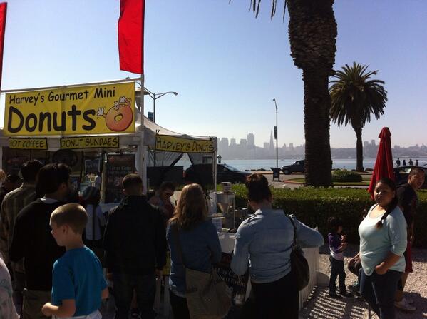 #maplebacondonuts #minidonuts #harveysdonuts #hotdonuts #donutsundaes #treasureislandflea