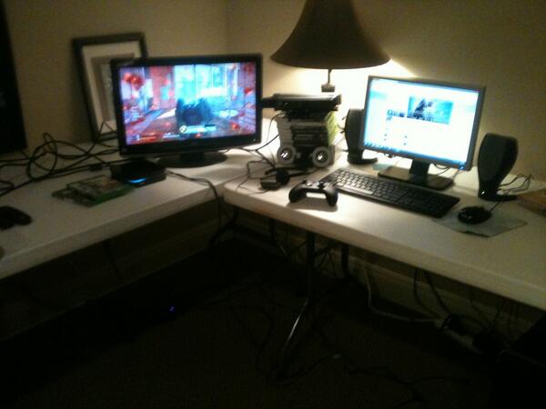 OutKastRogue's tweet photo. My gaming setup http://t.co/HlnB1gtamA