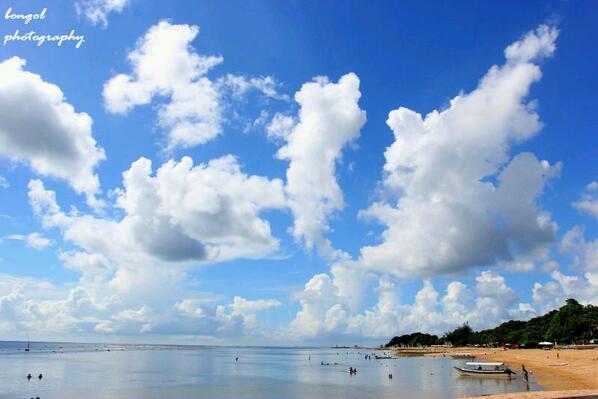 RT <a href="/dikotaku/">All About Indonesia</a>: Pantai Sindhu Bali
