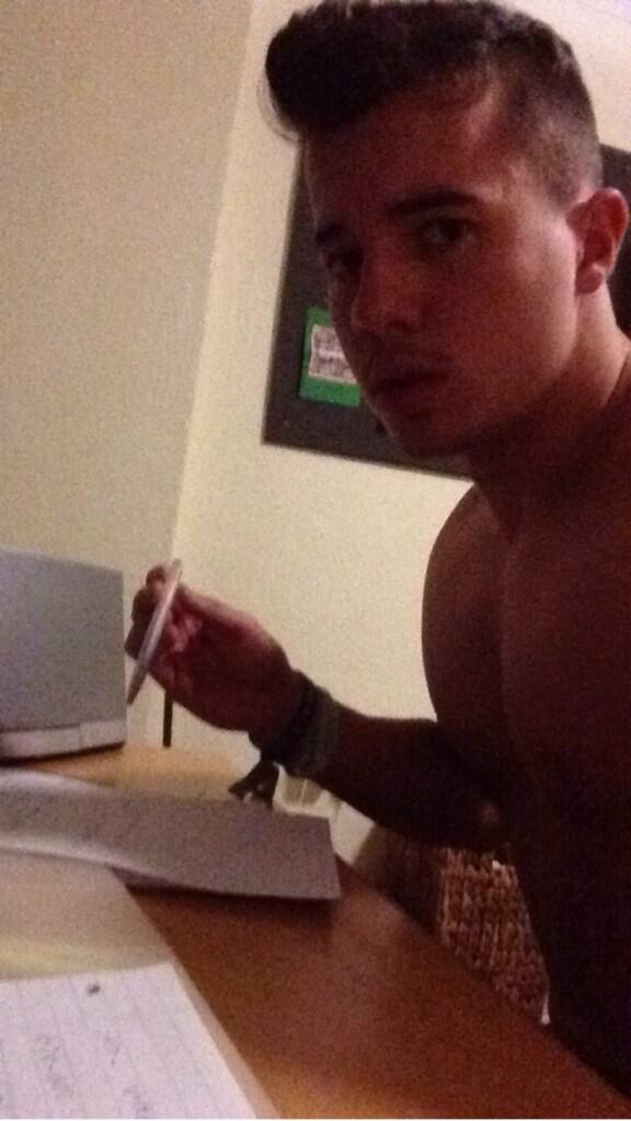 Aiden_Squire's tweet image. Working hard at 4am #MarketingSegmentation