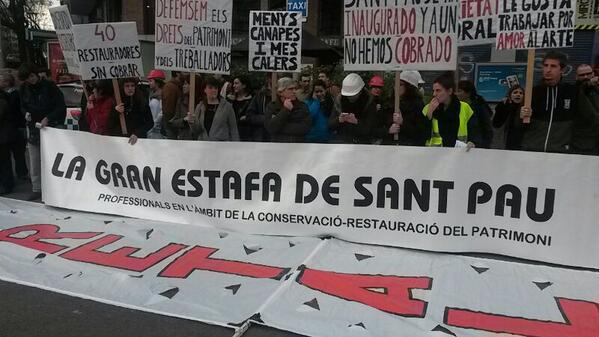 btvnoticies's tweet photo. Protesta dels professionals de la restauració del patrimoni a les portes de Sant Pau. Denuncien impagaments i comiats http://t.co/RclXFp8B4h
