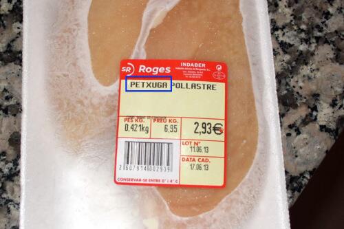 CorrectCorrecte's tweet image. Com tindran etiquetats els pitets? "petxuguets"? #correctorcorrecte #català #correcte #pífies