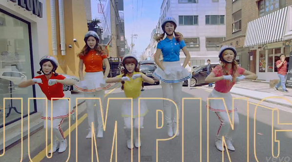 _yunbora's tweet photo. "@ColourfulRP_Ent: #TEBAKMV http://t.co/KXiR6Zt25V"Crayon pop bar bar bar
