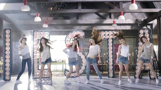 _yunbora's tweet photo. "@ColourfulRP_Ent: #TEBAKMV http://t.co/Bqja3jRbLJ" apaan ya lupa (•́-̯•̀)