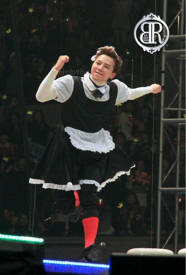 b_mblaq's tweet photo. こんなメイドさんホシイ☆ http://t.co/fyPEregB4p