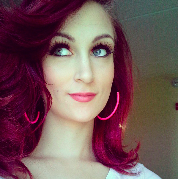 GlamPrincess1's tweet photo. I'm think of holding live cam session. If you're interested, message or email me:

princesseve101@gmail.com http://t.co/c8AnmHVi2C