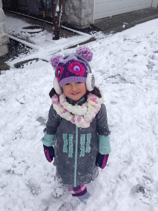 pkbeanskids's tweet image. #vintagepb #onlyagirlcoat #fall10 #snowplay