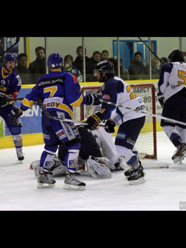 Un bataille. <a href="/coke8732/">Cocar Arthur</a>