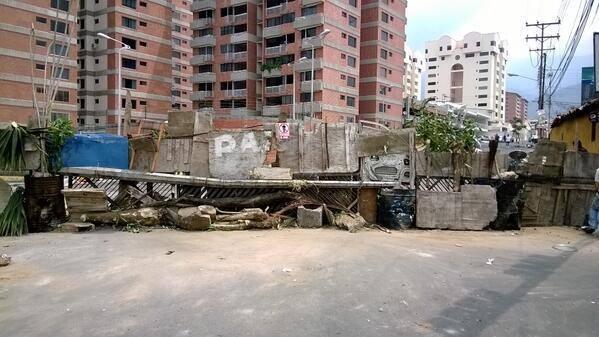Instinct_VZLA's tweet photo. Cojan dato Asi se Hace-->Por aquí no pasa ni Chavez en sus mejores momentos #24FGranBarricadaNacional http://t.co/XsWkaDw0kg