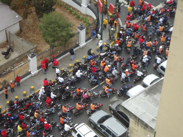 A la "revolución" se le acabó el pueblo; lo que le queda es el malandraje.    #24FVnzlaEnlaCalleNicolasPaElConoTeVas