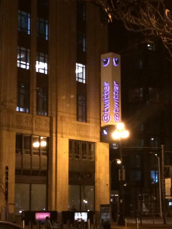 ghufranky's tweet image. hi @twitter #tweetinception