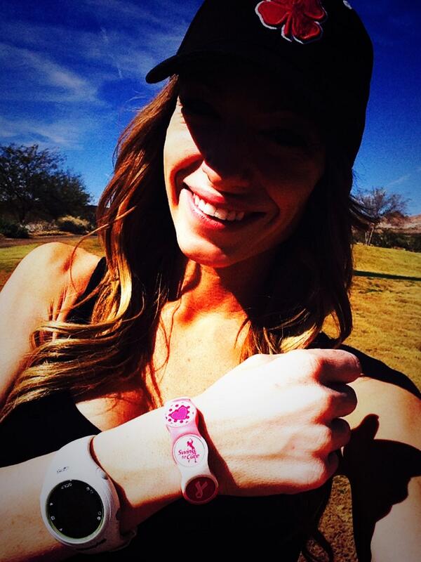 BagTagLLC's tweet photo. Brilliant photo of Crystal with her #SwingtoCure #WristSkins http://t.co/UT9lLxvcHG
