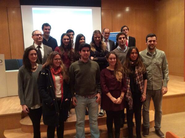 AlumniDBA's tweet photo. Primer premio con 3000 euros para Connectia http://t.co/vapTPEWBzE