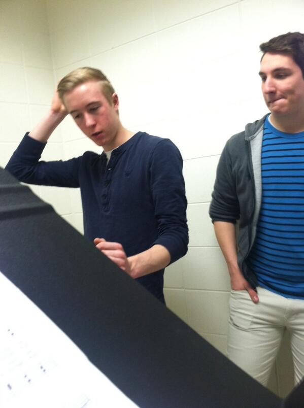 AHSQuadtones's tweet photo. Getting ready for Holmen!!! #defendingchamps http://t.co/lGPnmjAADT