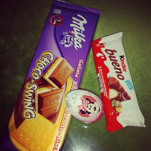 lnudi20's tweet photo. De chocolate va la noche :) @RocoGarcaRelao @Elore20 @elenaa09 http://t.co/2E7sUrBl5S