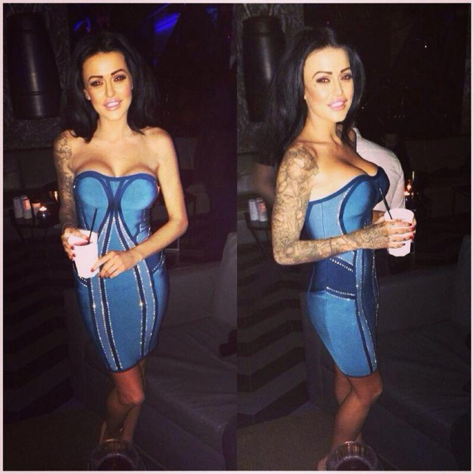 Still can't get over how beautiful my dress is #luckygirl http://t.co/pe1SLwODYt<a href="/tag/luckygirl"class="tags"><span>#luckygirl</span></a>