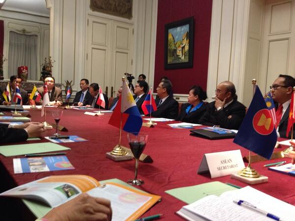 Promoting the ASEAN WO services to the ASEAN Committee Permanent Representatives in Jakarta, visiting E.U