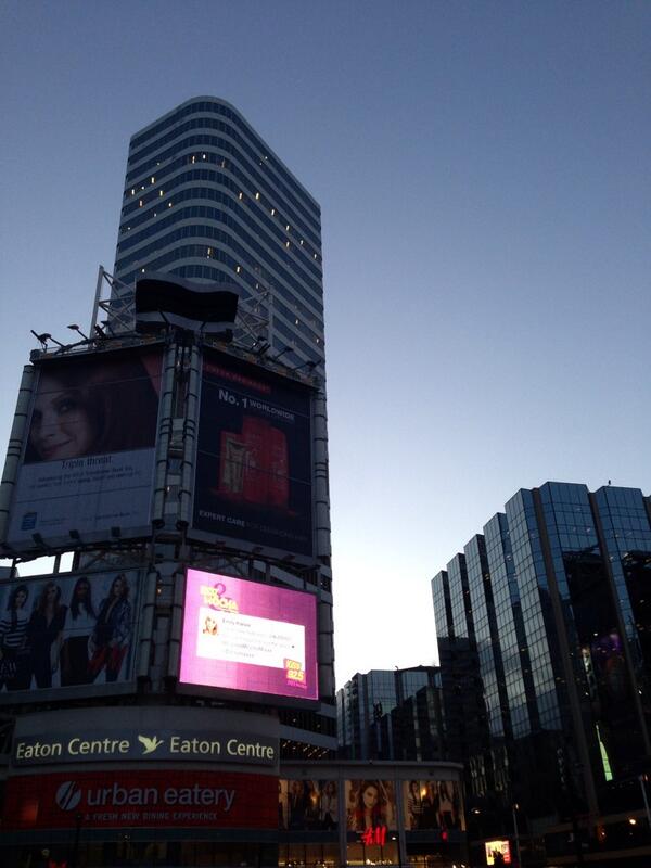 AdrianGhobrial's tweet image. 6PM still some daylight outside @YDSquare this is a good sign my friends. #insearchofspring