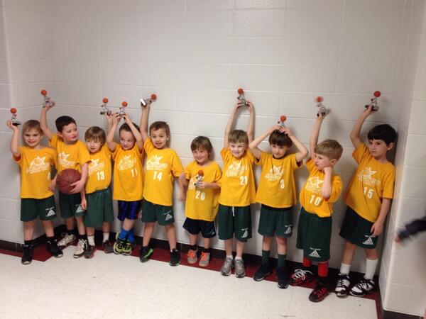 HolyTrinityLou's tweet image. Congrats to our Kindergarteners who won in the St. Matt's league this weekend!