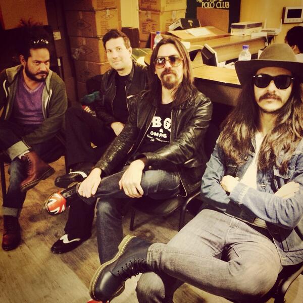 themelovskys's tweet photo. Muchas gracias @DrMartensMX @drmartens por nuestro patrocinio ! Buenísimas botas http://t.co/VmnAH38vE3