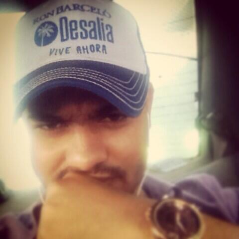 Baudy_27's tweet photo. @RonBarceloRD #Desalia2014 vamo allá!!! http://t.co/KSUdYjaoJy