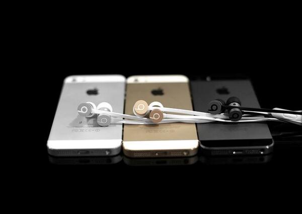 BeatsbyDreBRA's tweet image. Hoje, no seu aniversário, honramos a memória do inovador e ícone Steve Jobs.