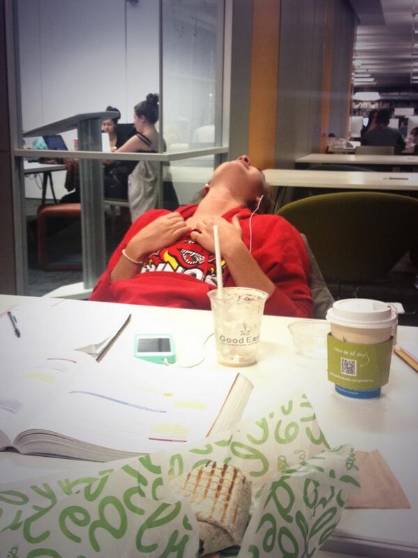 AmyHockings1's tweet image. Im sorry Mataya, is 5 + 2 = 6?? #theheatisreal @matayablakney_ #mathprobs @Naaania @andreastinson22