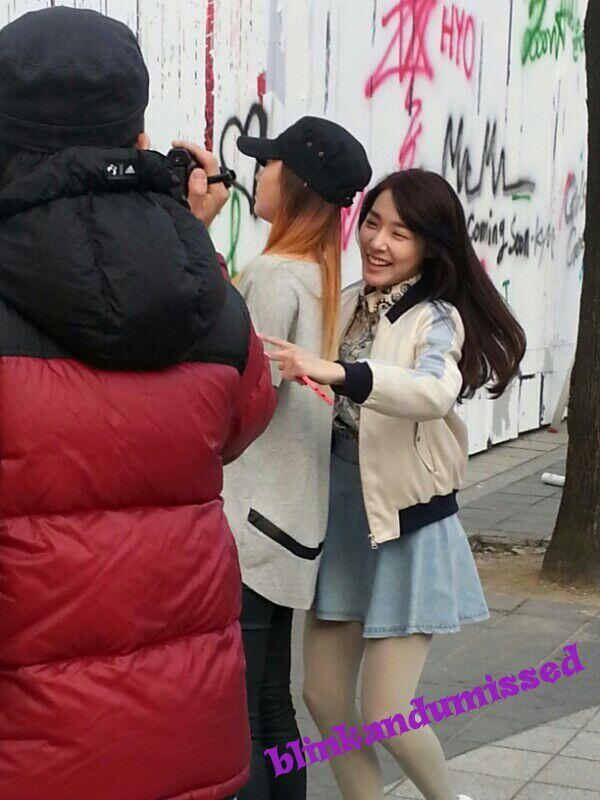 140225 SM사옥앞, 낙서하는 소녀들 + 그래피티 사진