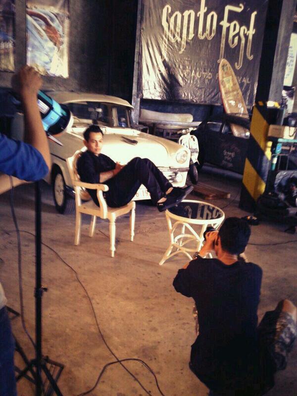 GEOFF_Max's tweet photo. The star is here. Geoff x @BOBBYBIKUL signature series photoshoot is happening right now http://t.co/jZH65w90Aw