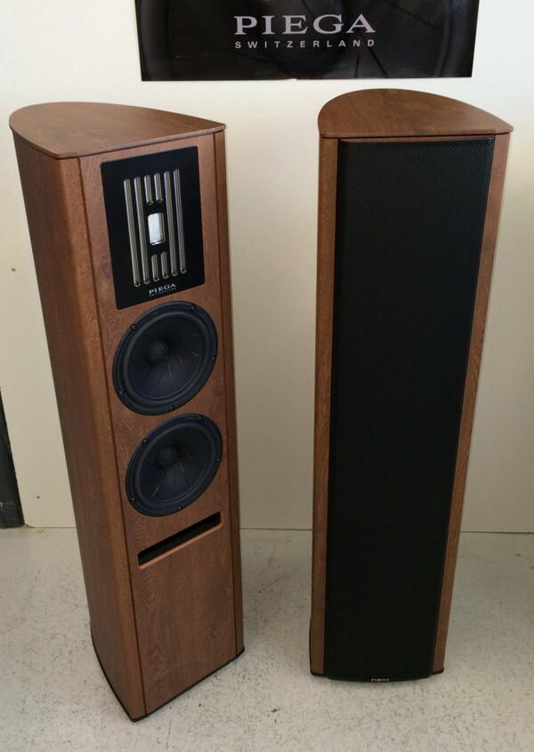Coax 70.2 Special Edition for Russia: Golden Oak