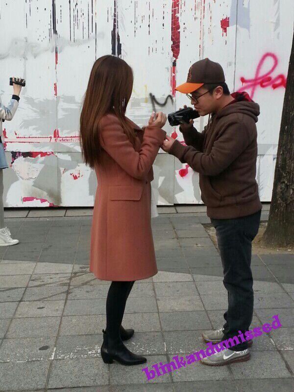 140225 SM사옥앞, 낙서하는 소녀들 + 그래피티 사진
