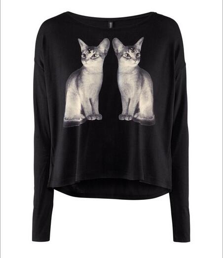 Tu_ModaOnline's tweet photo. Sudadera de gatos 15 euros http://t.co/EotY9rJupM