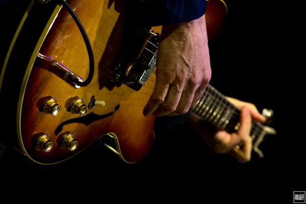 imagoproject's tweet photo. #COLOR #PEOPLE #ROBBENFORD #MUSIC #CONCERT #PHOTOGRAPHERS #PHOTOGRAPHY #GUITAR #EPIPHONE @RobbenFord http://t.co/LoK5lDcthX