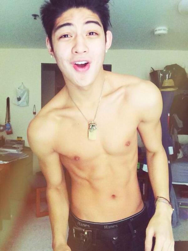 Shemale anal insertions movie