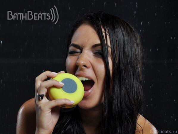 BathBeats's tweet photo. @Zap4ick передали модели, улыбается) Спасибо! http://t.co/3Hy8o4nsYG