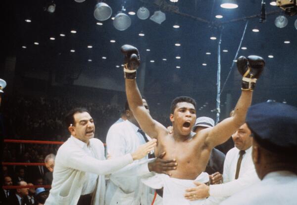 I shook up the world against Liston, now 50 years later I'm taking it to Twitter #AliTweet