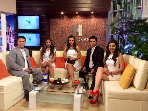 Martes de color blanco 👍😄😊😚! <a href="/vaitiaremateos/">Vaitiare Mateos Bear</a> <a href="/Jamaika_Lu/">Lupita Jamaika</a>  <a href="/Abnerberruecos/">Abner Berruecos</a> <a href="/QuiqueRivera/">QuiqueRivera</a>  <a href="/victoriatorresr/">Victoria Torres</a>