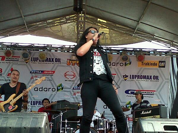 Ribers_Official's tweet photo. @Jecovox EnterSadman  #IndonesiaOffRoad2014BSD http://t.co/uKxnGnNCh5