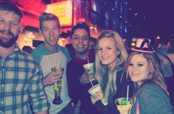 a_swindle's tweet photo. Such a great time with family! @Trackstartroy #NOLA #MardiGras2014 #bourbonstreet http://t.co/QwudiPTziO