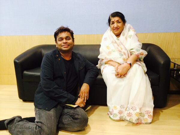 mangeshkarlata's tweet photo. Namaskar. Aaj bohot dino'n ke baad lokpriya sangeetkar shree A R Rahman sahab se milna hua. http://t.co/KMIrAHeWwu