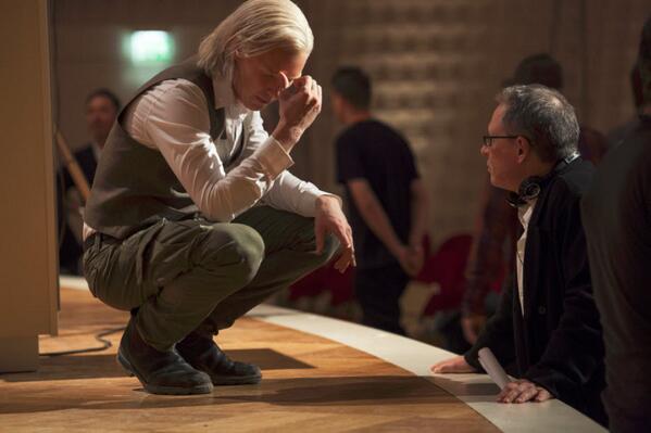 FifthEstateUK's tweet photo. Bill Condon directs Benedict #Cumberbatch in #TheFifthEstate - on Blu-ray &amp; DVD now! http://t.co/Q3fxEdYW91 http://t.co/jtDpiJIzB4