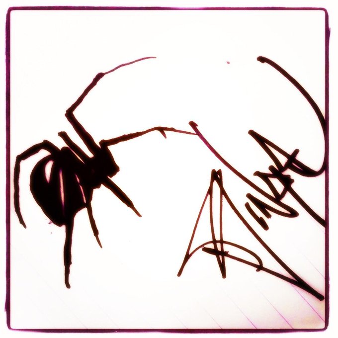 Maddadaddie love http://t.co/sHhpQBKgpP<a href="/tag/emosexy"class="tags"><span>#emosexy</span></a>