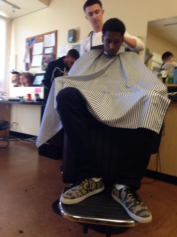 moochhhh's tweet image. Who tryna take #jfsf to prom?