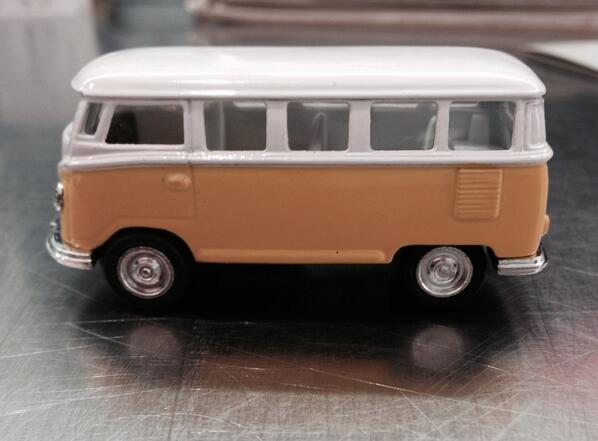 Chawny15's tweet image. Check out my new microbus! #wannabehippie #imsocool #pullbackaction
