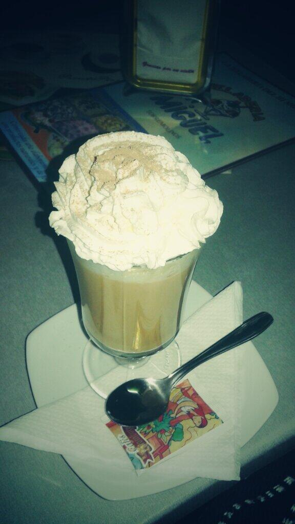 Beeiiss94's tweet photo. El mejor café del mundo. Los que me hace mi @SandritaMarley ♡♡ http://t.co/VbTMDnm707