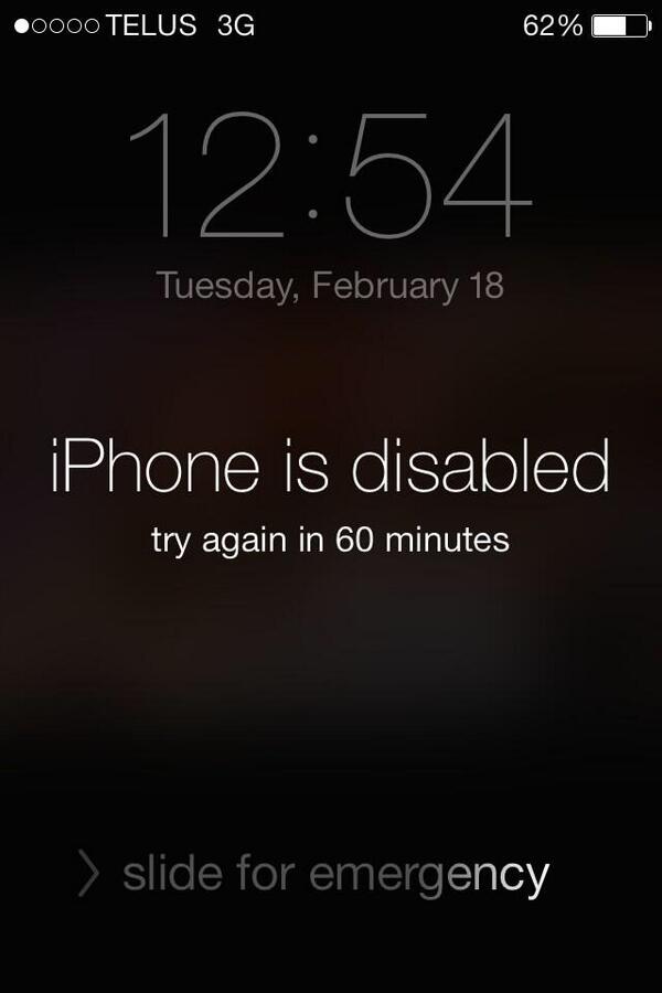 Hanna_Bolger's tweet image. When your lovely friends decide to do this to your phone😒 #friendproblems