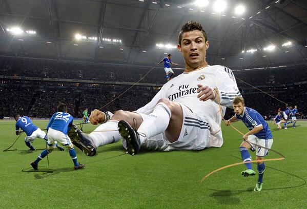 Sportkultur's tweet photo. Schalke vs. Ronaldo - Monster-Visualisierung von @marca http://t.co/6USmLocWH3 http://t.co/Yvg52tOZy3