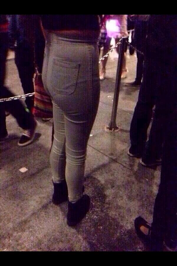 BoltSoSmoove's tweet image. HER ASS IS LONGER THAN PHINEAS AND FERBS SUMMER